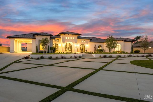 18160 Tiata Avenue, Bakersfield, CA 93314