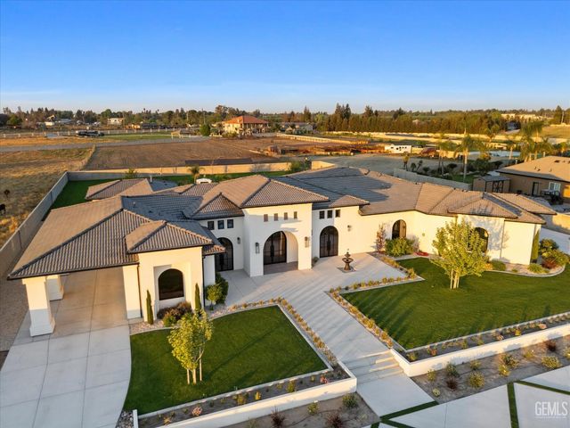 18160 Tiata Avenue, Bakersfield, CA 93314