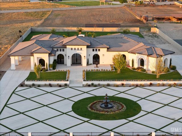 18160 Tiata Avenue, Bakersfield, CA 93314