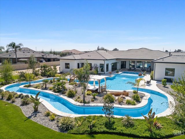 18160 Tiata Avenue, Bakersfield, CA 93314