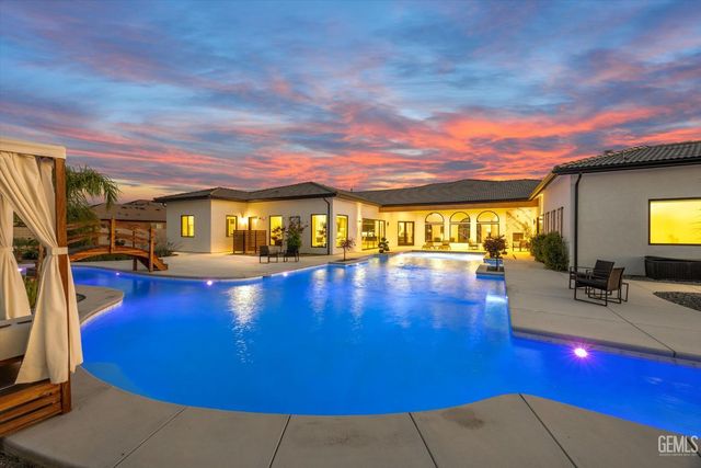 18160 Tiata Avenue, Bakersfield, CA 93314