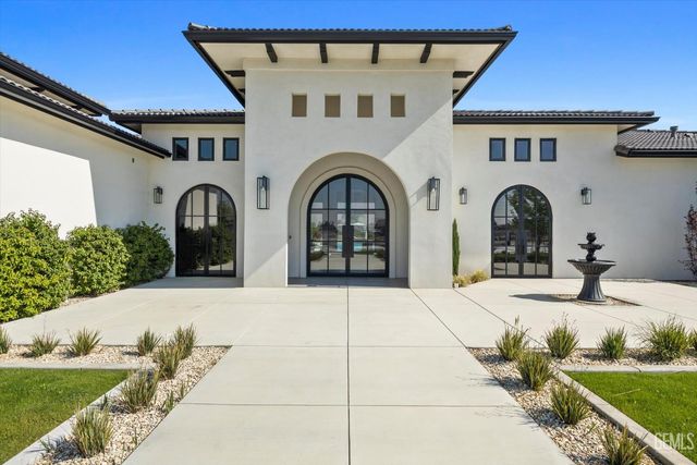 18160 Tiata Avenue, Bakersfield, CA 93314