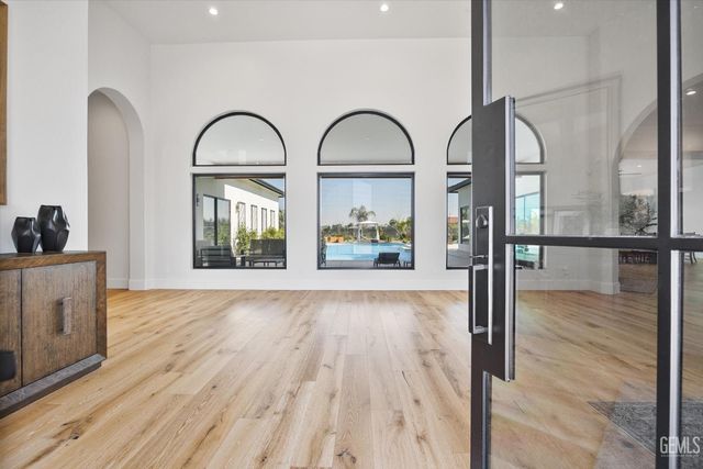 18160 Tiata Avenue, Bakersfield, CA 93314