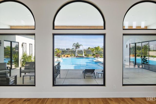 18160 Tiata Avenue, Bakersfield, CA 93314