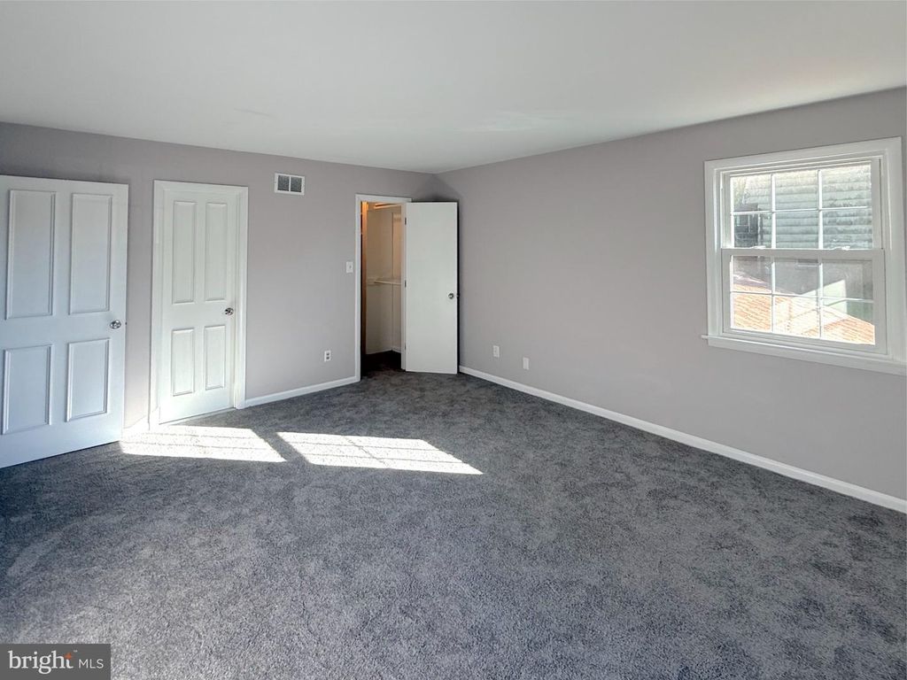 Image 23 of property listing at 9006 SIDEHILL RD, Ellicott City, MD 21042