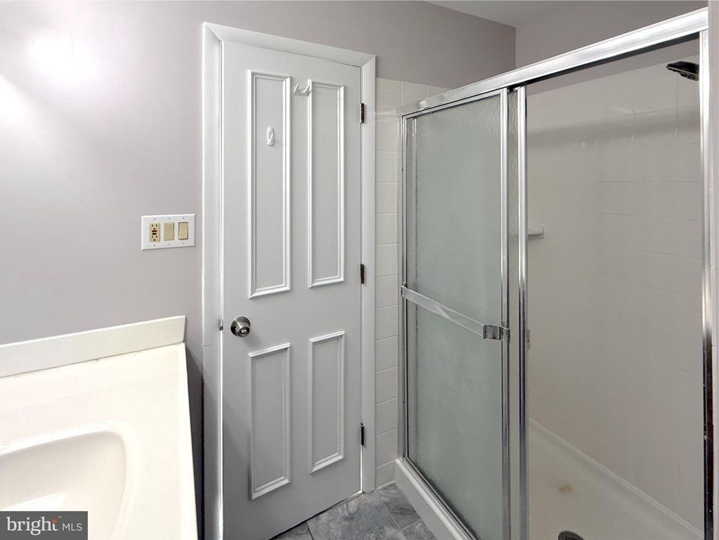 Image 27 of property listing at 9006 SIDEHILL RD, Ellicott City, MD 21042
