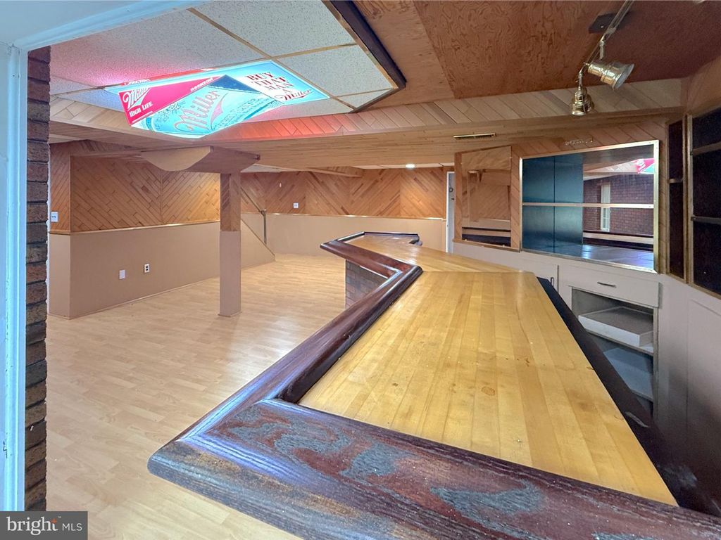 Image 44 of property listing at 9006 SIDEHILL RD, Ellicott City, MD 21042