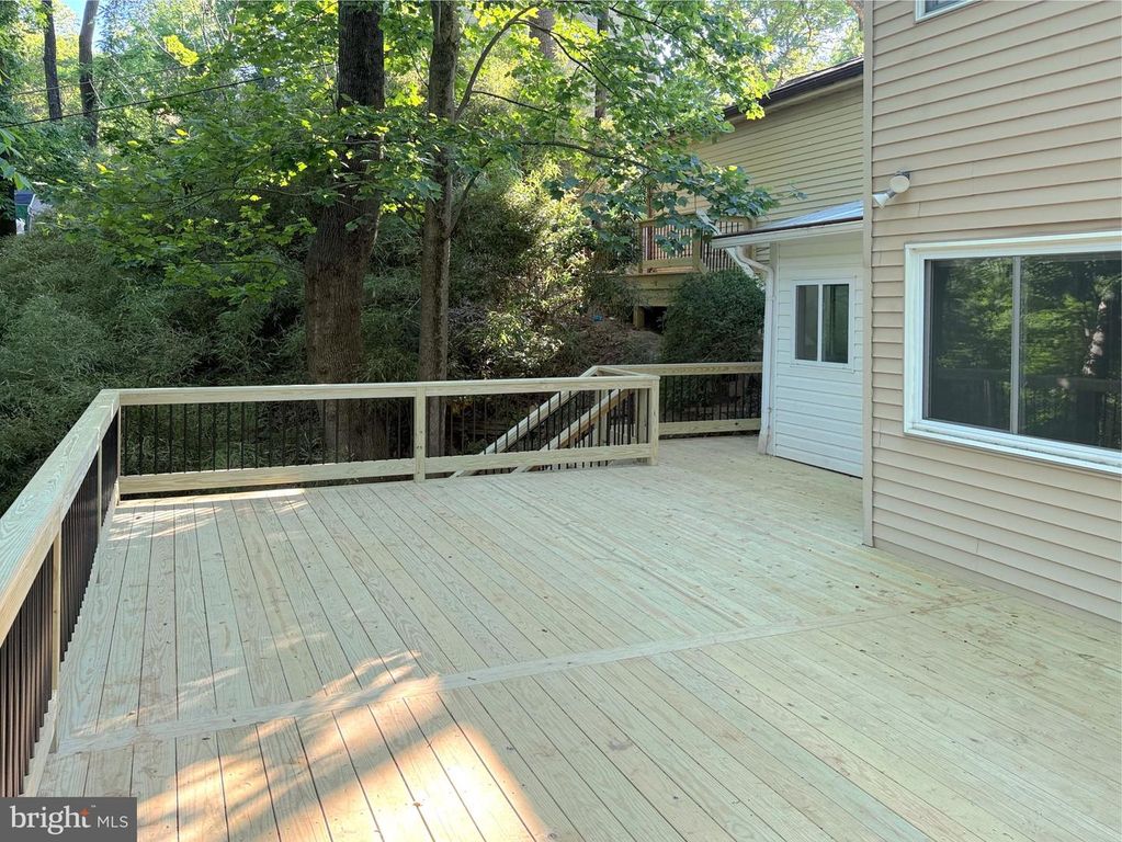Image 51 of property listing at 9006 SIDEHILL RD, Ellicott City, MD 21042