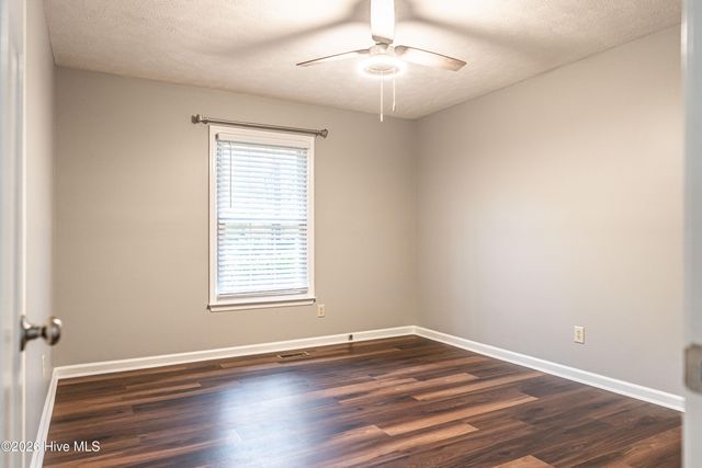 120 Fox Hunt Lane, Southern Pines, NC 28387