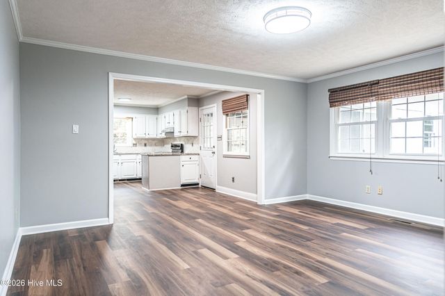120 Fox Hunt Lane, Southern Pines, NC 28387