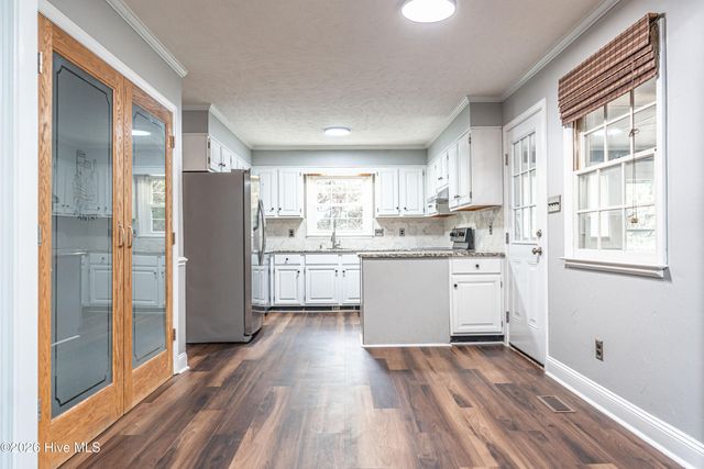 120 Fox Hunt Lane, Southern Pines, NC 28387