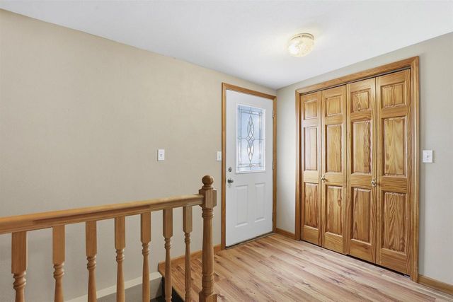 712 ALGOMA STREET, New London, WI 54961
