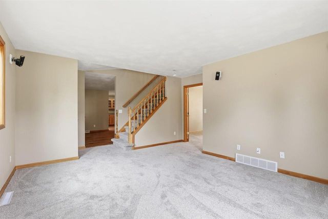 712 ALGOMA STREET, New London, WI 54961