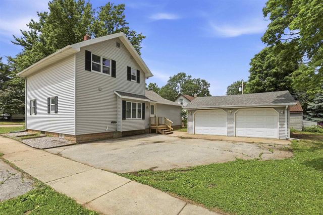 712 ALGOMA STREET, New London, WI 54961