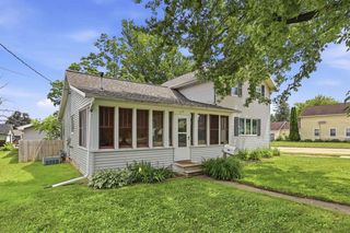 712 ALGOMA STREET, New London, WI 54961