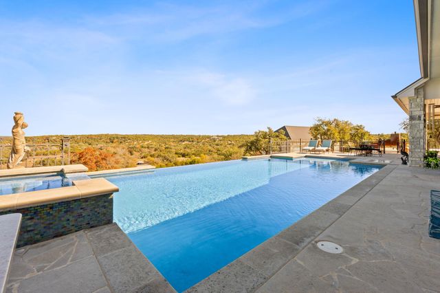 306 Napa CT, Driftwood, TX 78619