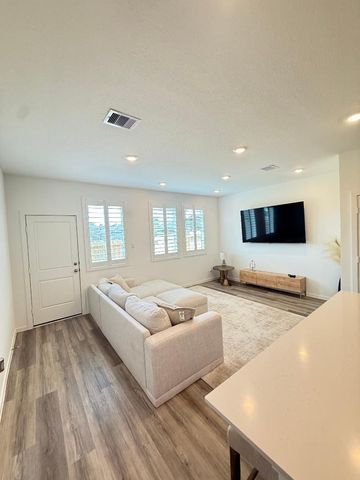 1026 Moon Drop Lane, Houston, TX 77090