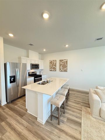 1026 Moon Drop Lane, Houston, TX 77090