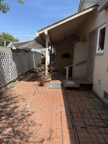 2197 Cambridge St, Sacramento, CA 95815