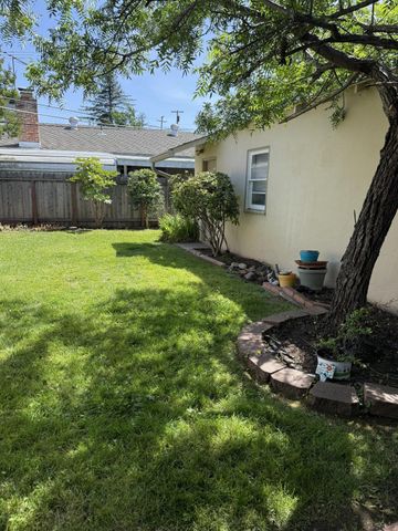 2197 Cambridge St, Sacramento, CA 95815