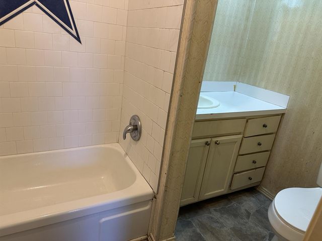 105 HAYS ST, Savannah, TN 38372