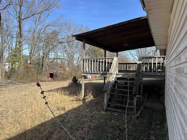 105 HAYS ST, Savannah, TN 38372