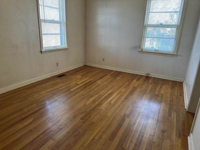 105 HAYS ST, Savannah, TN 38372