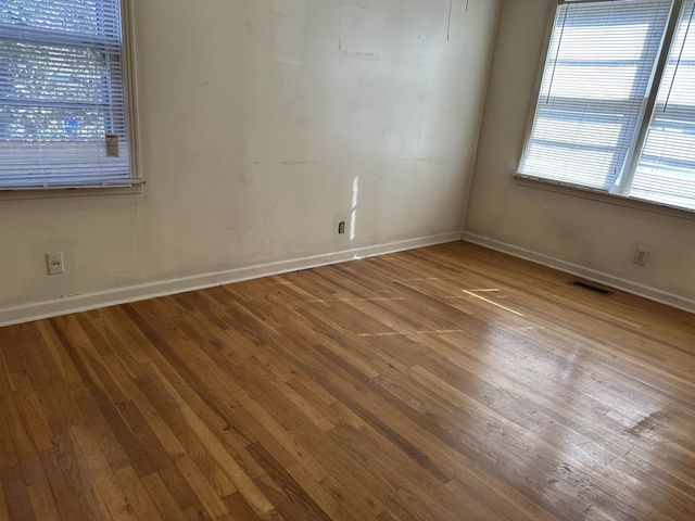 105 HAYS ST, Savannah, TN 38372