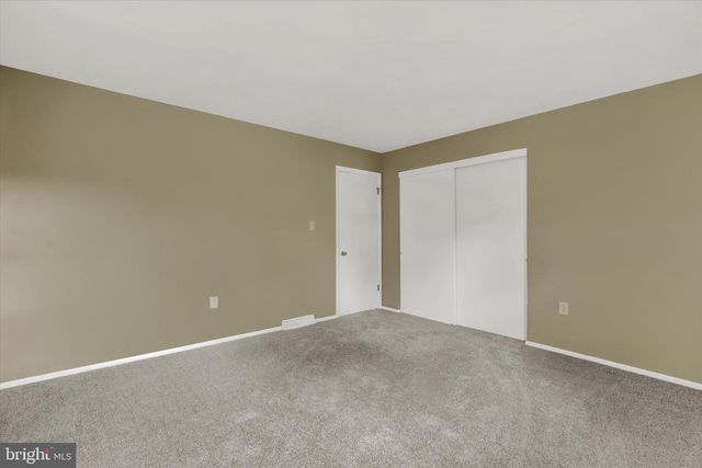 2441 RIVER RD, Middletown, PA 17057