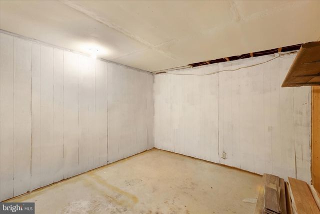 2441 RIVER RD, Middletown, PA 17057
