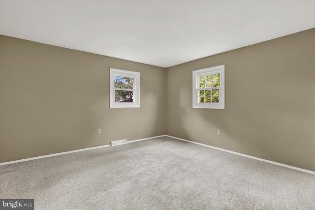 2441 RIVER RD, Middletown, PA 17057