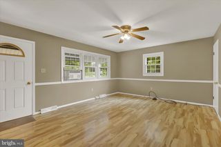 2441 RIVER RD, Middletown, PA 17057