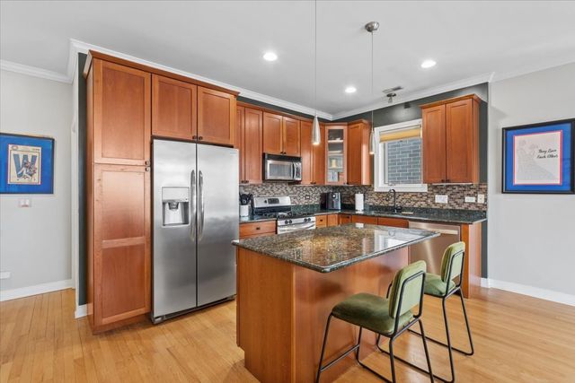 2816 N Rockwell Street 3N, Chicago, IL 60618