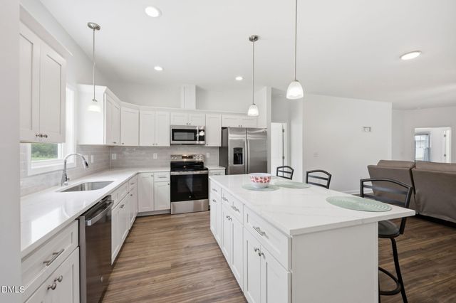 107 Sagewood Drive, Dudley, NC 28333