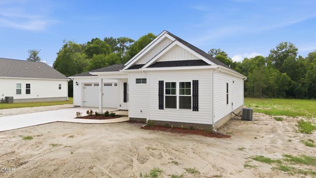 107 Sagewood Drive, Dudley, NC 28333