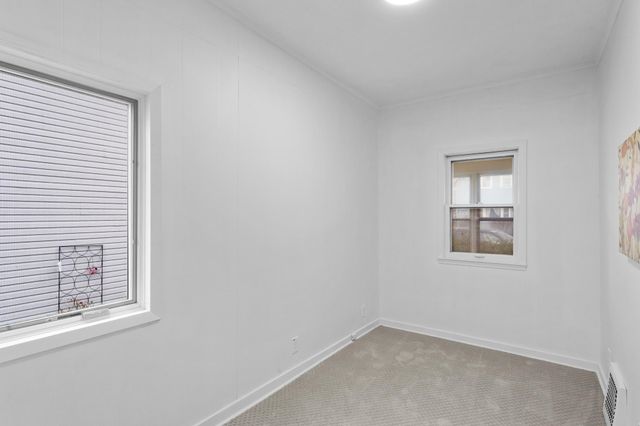 1231 Woodbridge Street, Saint Paul, MN 55117