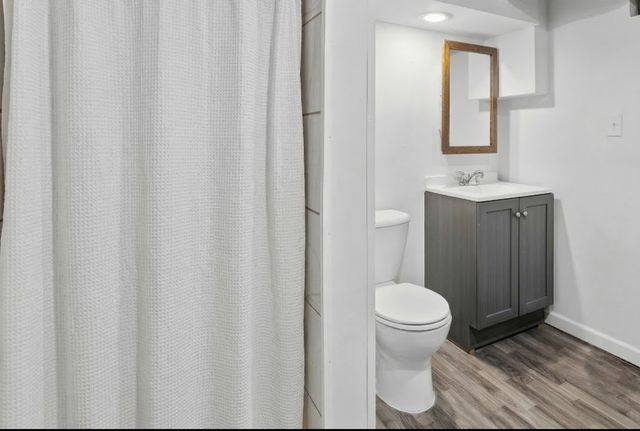 1231 Woodbridge Street, Saint Paul, MN 55117