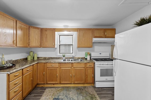 1231 Woodbridge Street, Saint Paul, MN 55117