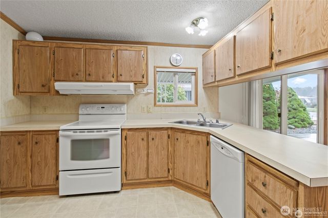 4 Blitzen Lane, Shelton, WA 98584