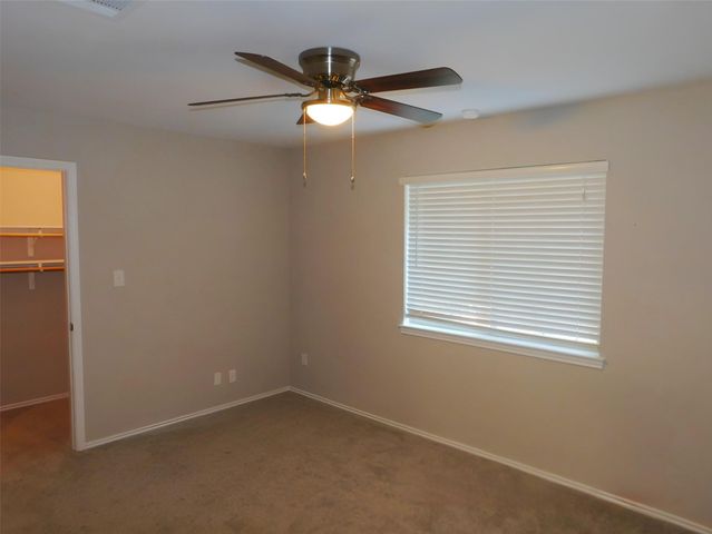 30003 OAKLAND HILLS DR, Georgetown, TX 78628