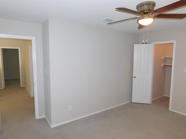 30003 OAKLAND HILLS DR, Georgetown, TX 78628