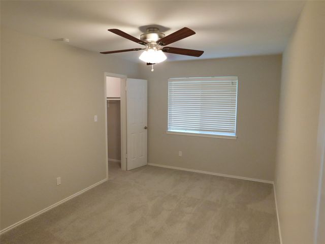 30003 OAKLAND HILLS DR, Georgetown, TX 78628
