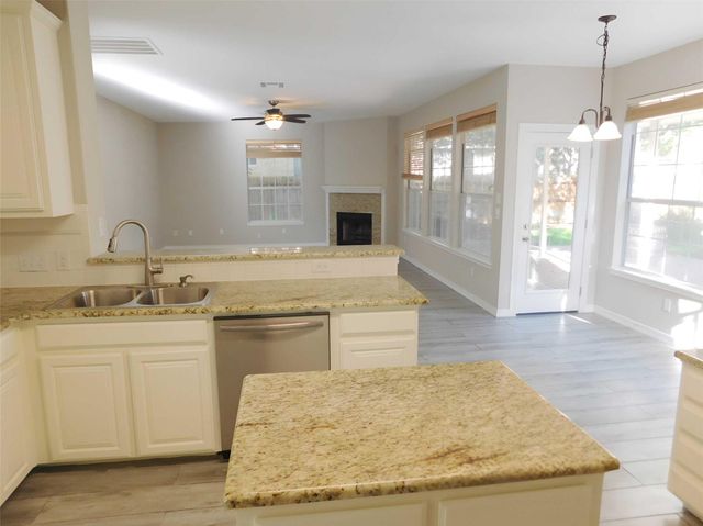 30003 OAKLAND HILLS DR, Georgetown, TX 78628