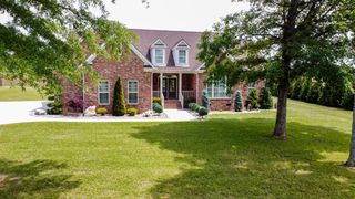 16 Stone Creek Blvd, Mcminnville, TN 37110