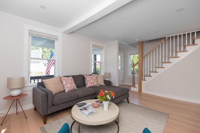 12 Norton St, Boston, MA 02136