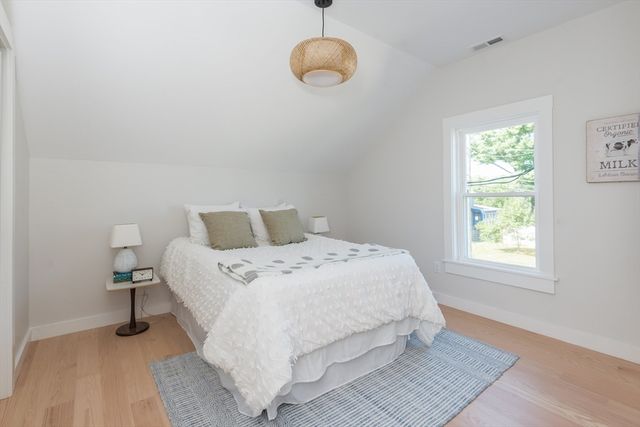 12 Norton St, Boston, MA 02136