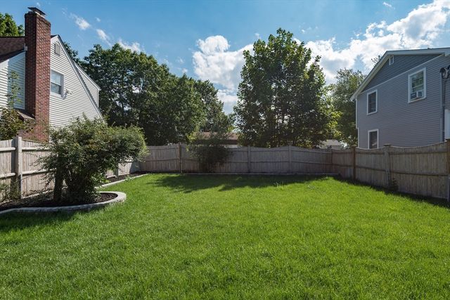 12 Norton St, Boston, MA 02136