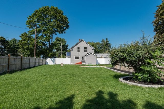 12 Norton St, Boston, MA 02136