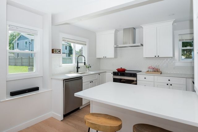 12 Norton St, Boston, MA 02136