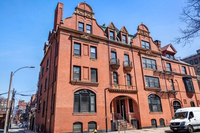 8 Fairfield Street, Boston, MA 02116